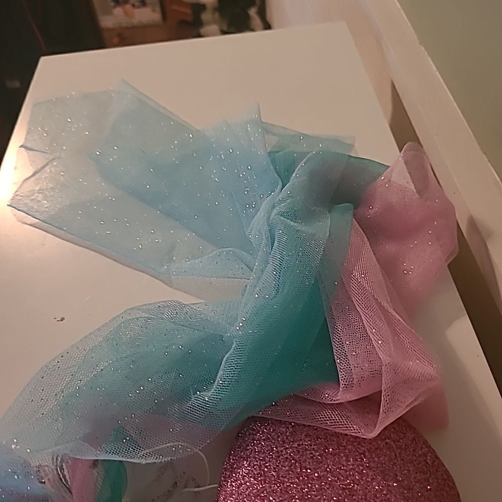 Minnie Mouse Ears - Picture 6 of 7
